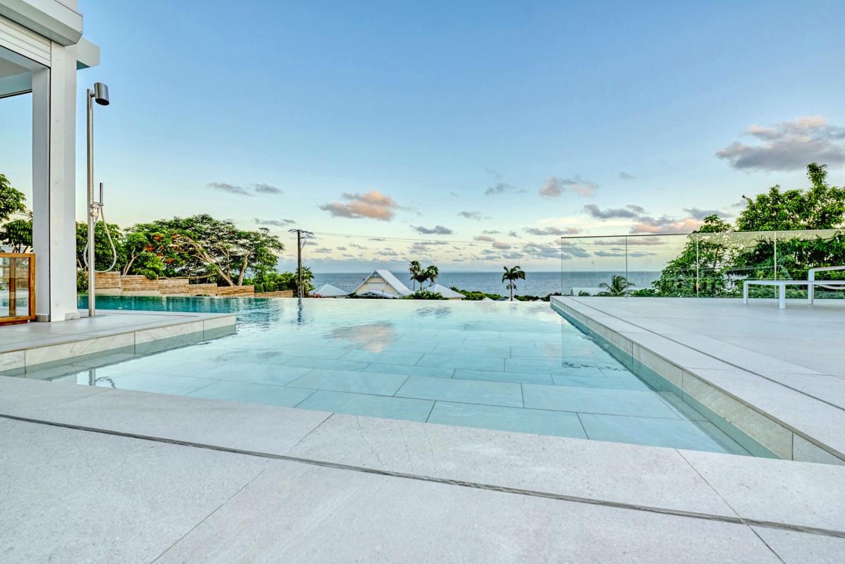 4.Location villa de luxe piscine vue mer Ste Anne Guadeloupe_vue mer